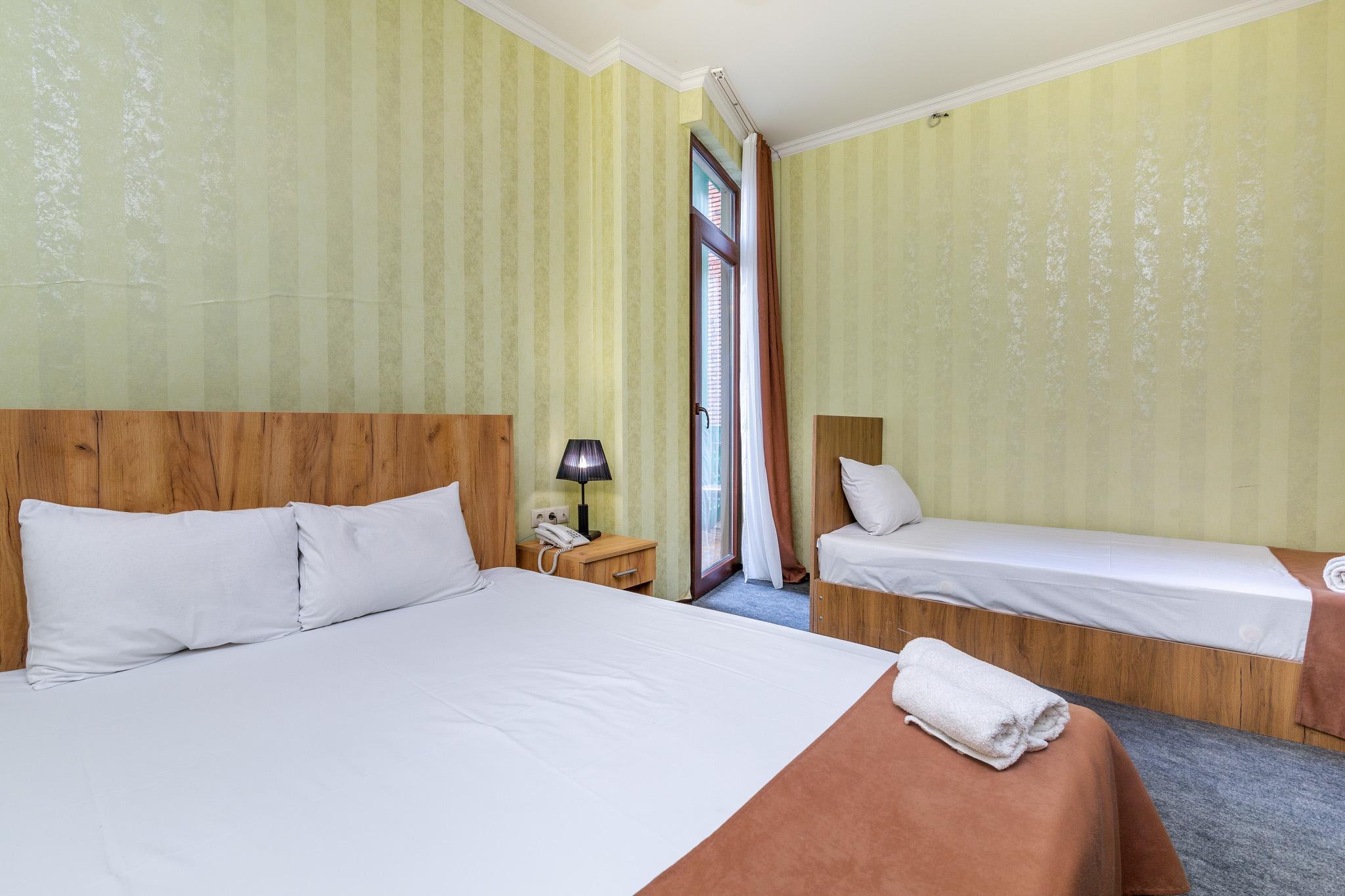 Hotel Marlyn Tiflis Exterior foto
